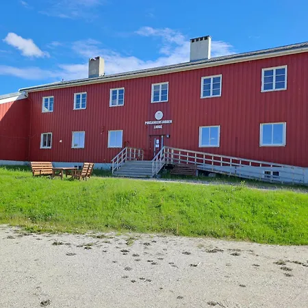Porsangerfjorden Lodge *